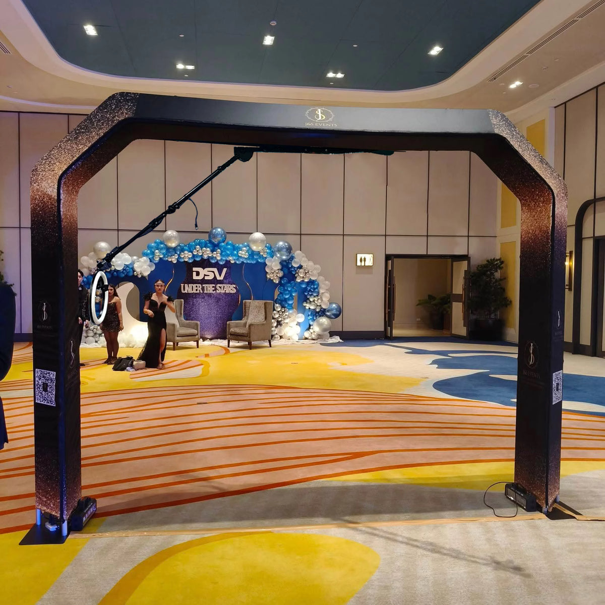 Overhead 360 Photo Booth w/ LEDs Compatible 3D 360 Video Booth Prix Plataforma Glass Accessories - Event Venture Supply
